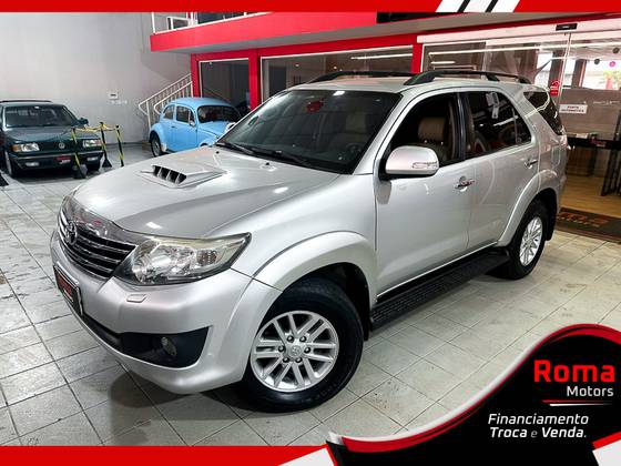 TOYOTA HILUX SW4 3.0 SRV 4X4 16V TURBO INTERCOOLER DIESEL 4P AUTOMÁTICO
